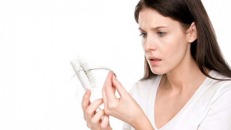 روش های سنتی و طبیعی کاهش ریزش مو